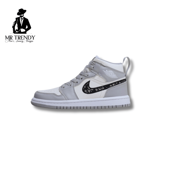 Dior x Air Jordan 1 High OG Grey - Image 2