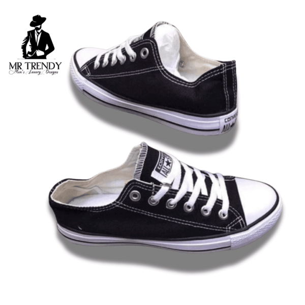 Black Converse All-stars