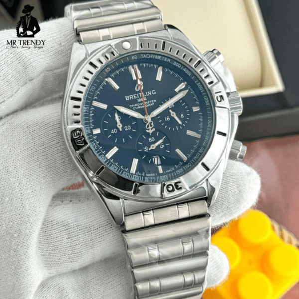 Legendary Breitling Navitimer Chronograph Watch - Image 5