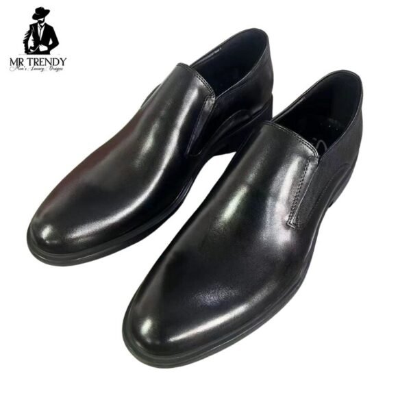 Black Plain-Toe Derby Leather